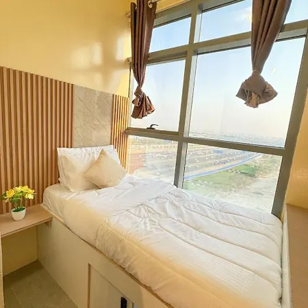 Hostel With Private Room Near Downtown Business Bay Dubai Exterior photo