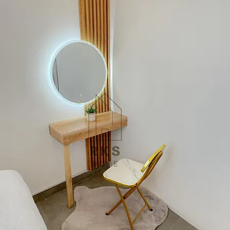 Hostel With Private Room Near Downtown Business Bay Dubai Exterior photo