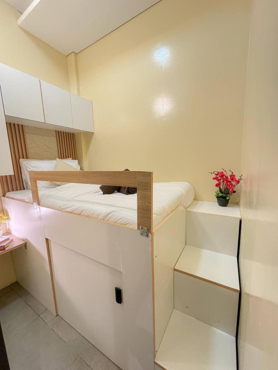 With Private Near Downtown Business Bay Homestay Dubai