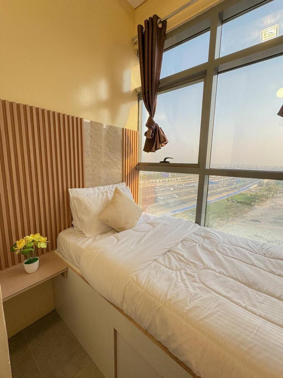 With Private Near Downtown Business Bay Homestay Dubai