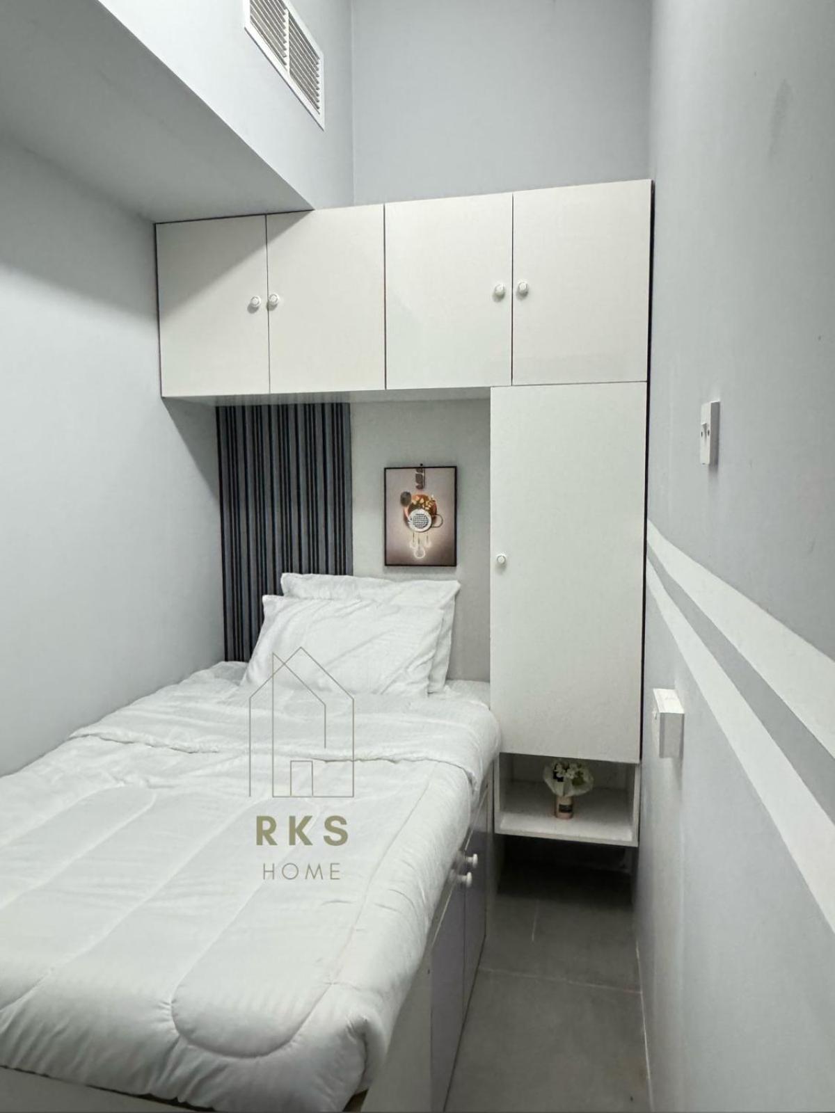 Homestay With Private Near Downtown Business Bay Dubai