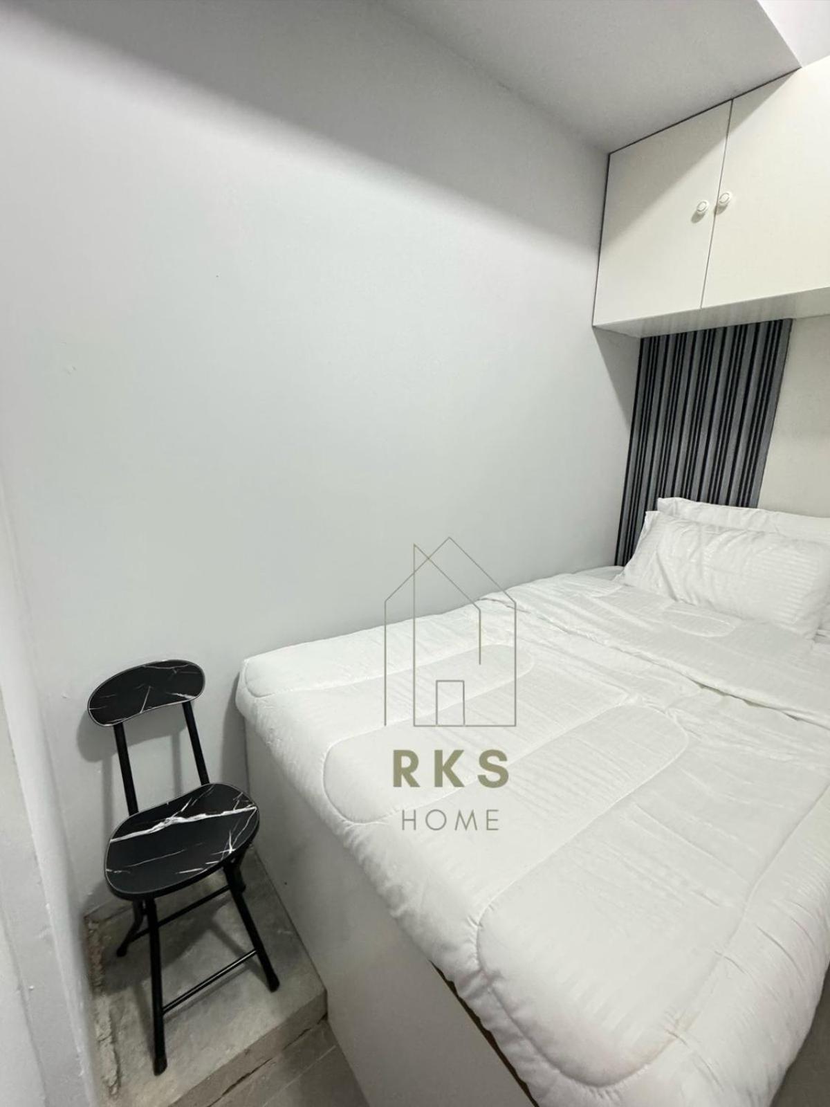 With Private Near Downtown Business Bay *