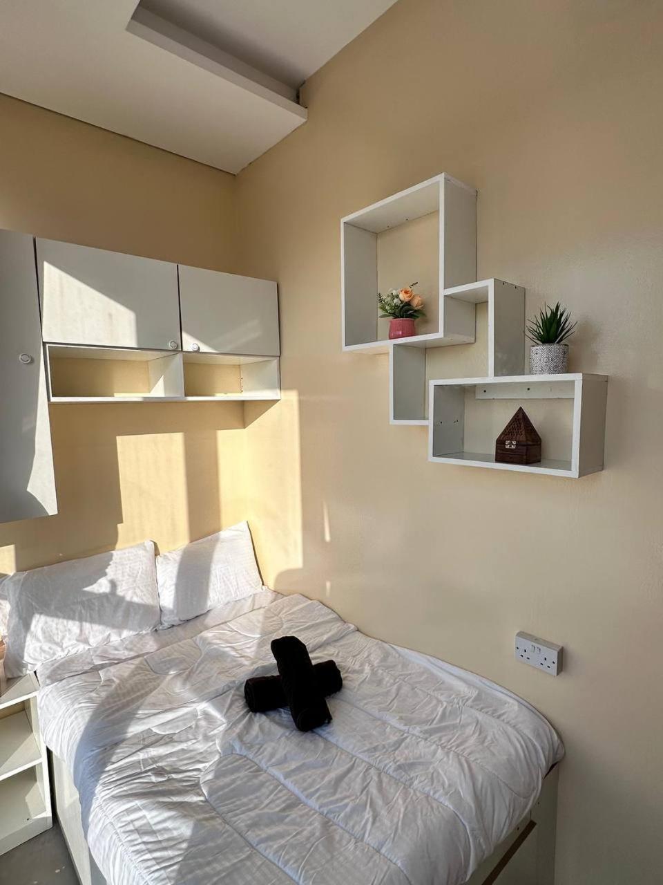 With Private Near Downtown Business Bay * Dubai