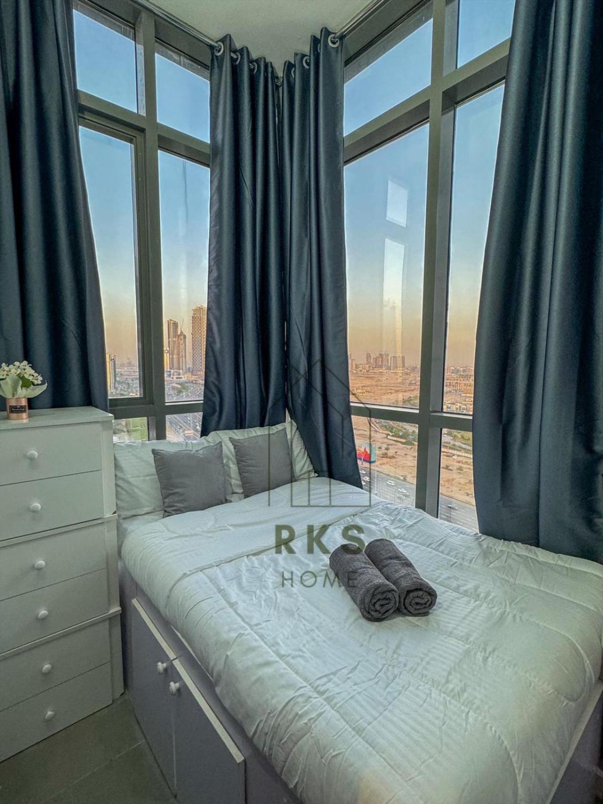 Homestay With Private Near Downtown Business Bay Dubai